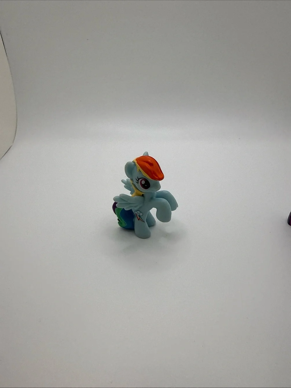 MY LITTLE PONY RAINBOW DASH 2” ACTION FIGURE TOT PONY (PRE-OWNED)